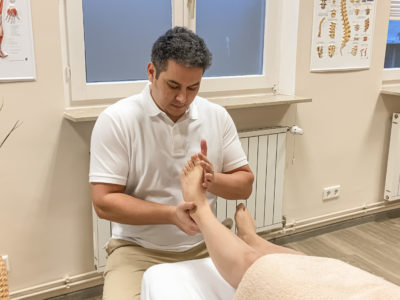 Praxis für Naturheilkunde & Schmerztherapie nach Liebscher & Bracht Frankfurt Faszien Rückenschmerzen Knieschmerzen schröpfen Hijama Hacamat KSS -Statik füße 5